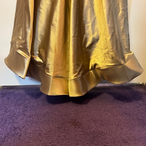 {Ladivine} Cinderella Divine Gold Fitted Satin Dress -S- NWT - Picture 11 of 13